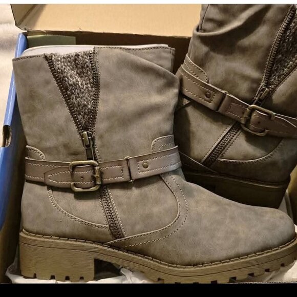 LADIES BOOTS- PERFECT! - Picture 1 of 2